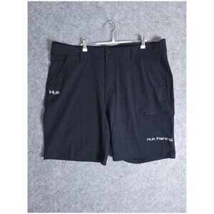 HUK Shorts XXL Black Next Level 10.5" Inseam Cargo Pocket Fishing Performance